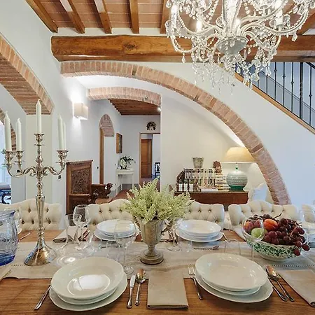 Medicea Flaherty Events & Retreats Villa