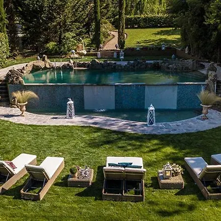 Medicea Flaherty Events & Retreats * Orentano