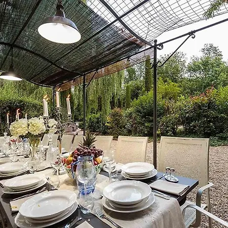 Medicea Flaherty Events & Retreats Villa Orentano