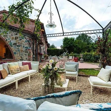 Medicea Flaherty Events & Retreats Villa Orentano